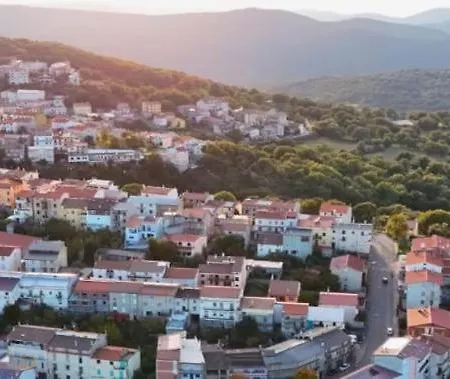 L Agrifoglio Di Rita Loddo * פוני